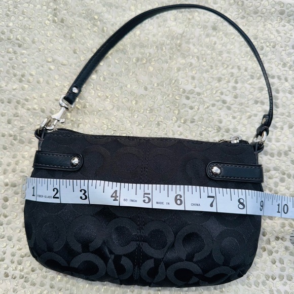 Coach Black Designer Shoulder Bag - Picture 4 of 8